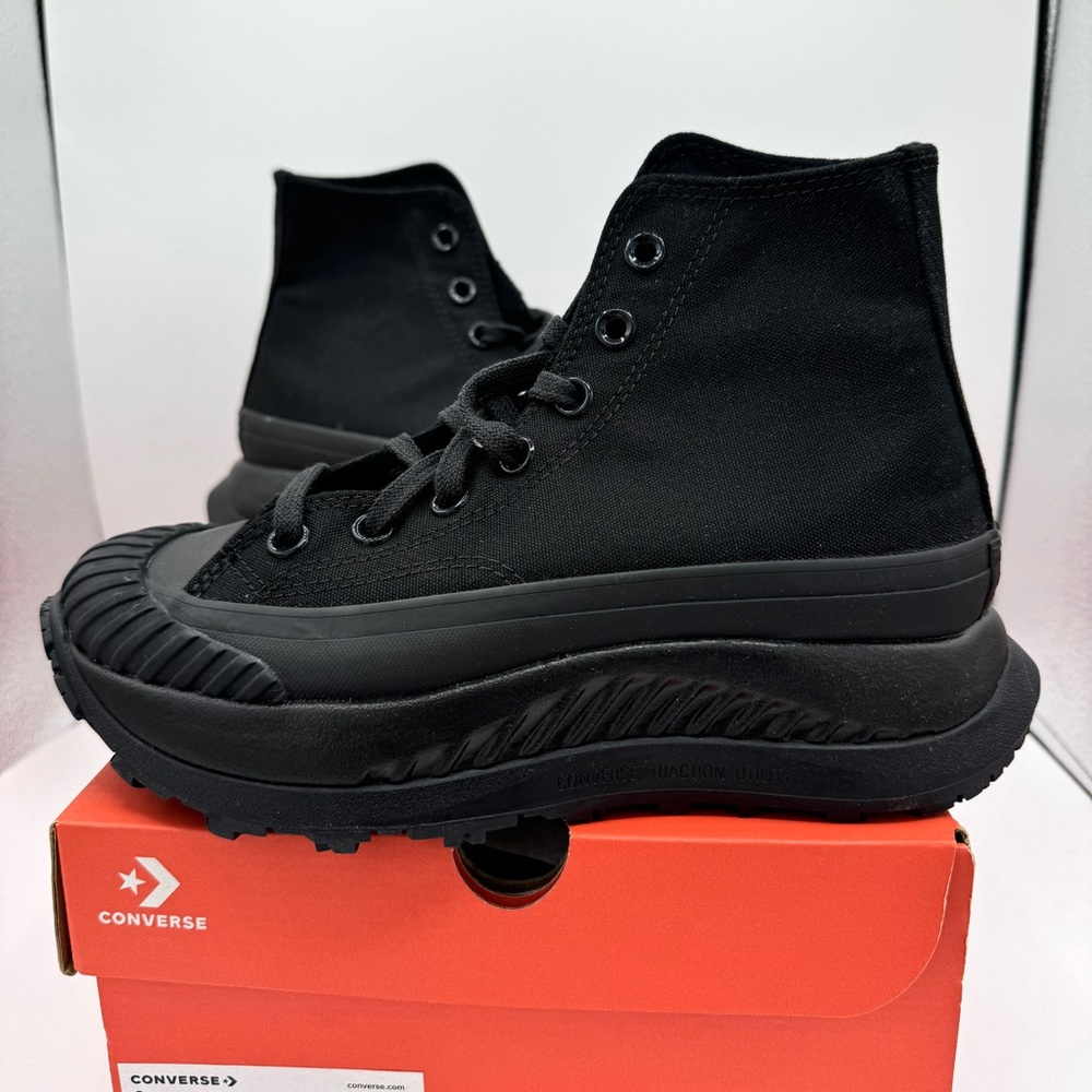 Converse Women's Black High-Top Sneakers Size 6 Chuck 70 AT-CX - Picture 6 of 16